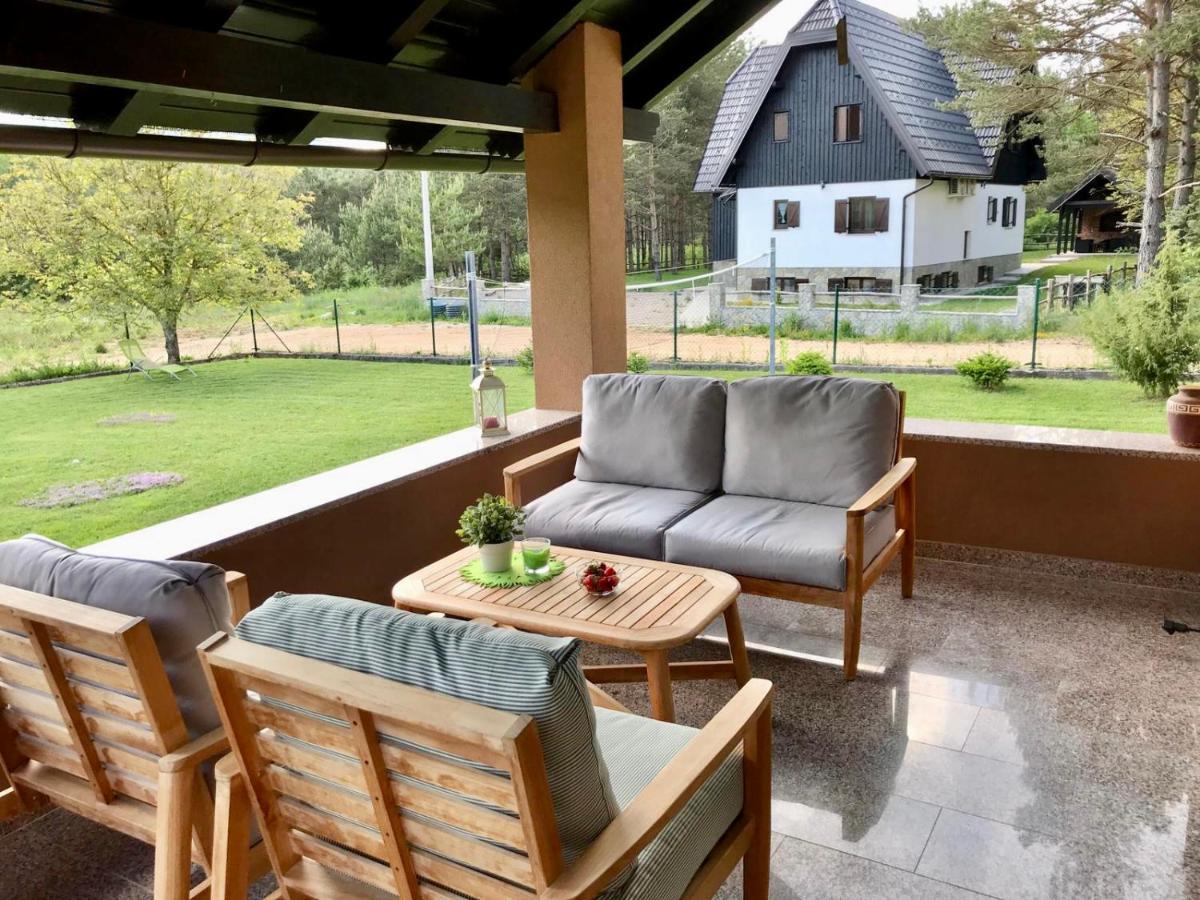 Holiday House Kora Кореница Экстерьер фото