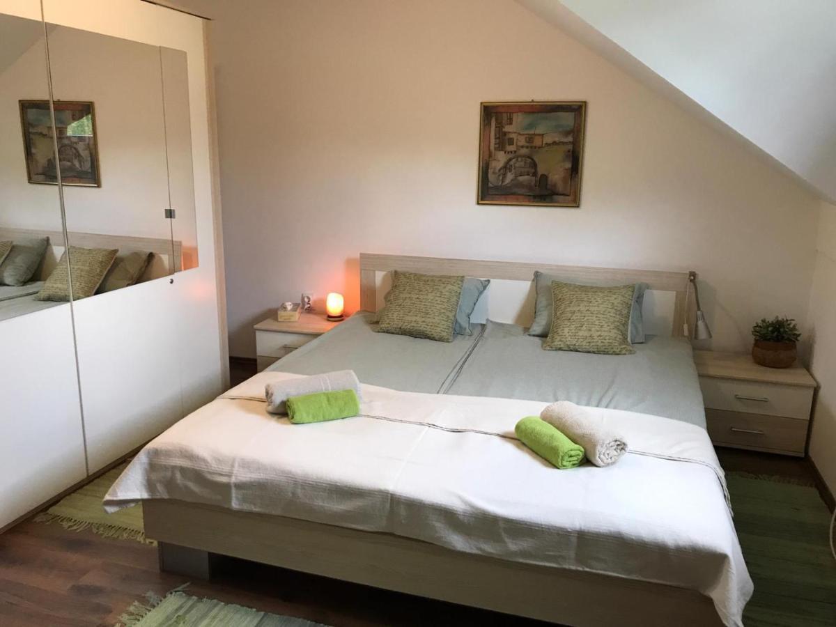 Holiday House Kora Кореница Экстерьер фото