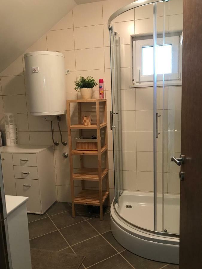 Holiday House Kora Кореница Экстерьер фото